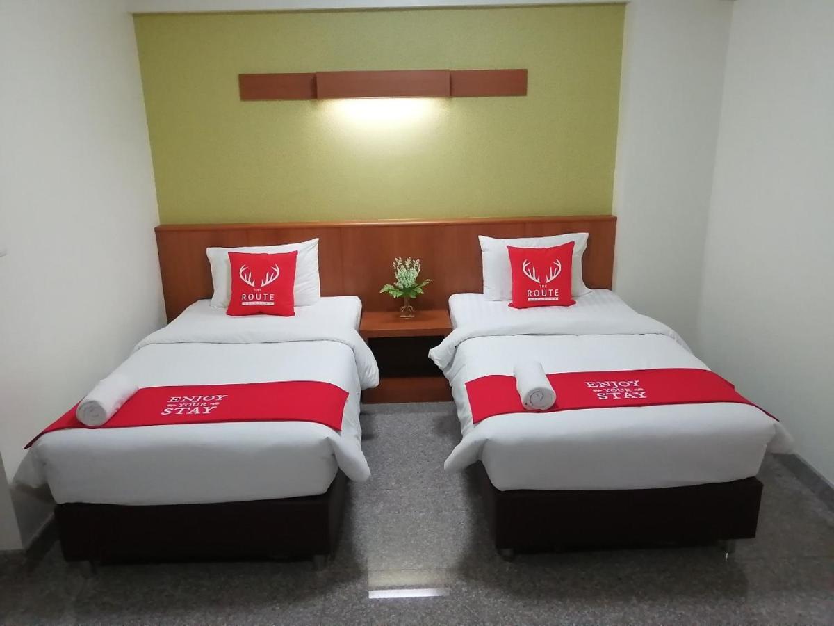 The Route Sriracha Hotel And Residence Бан Лаем Чабанг Экстерьер фото
